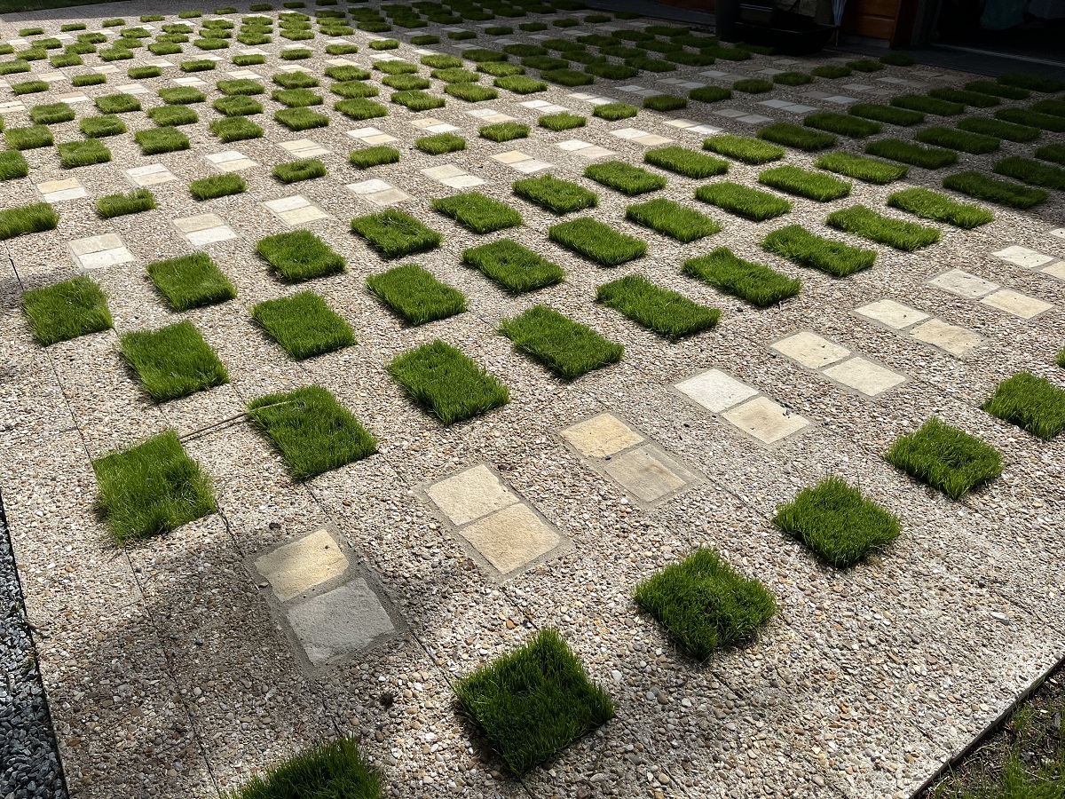 Places de parking réalisées avec des modules Cubstone chez un particulier